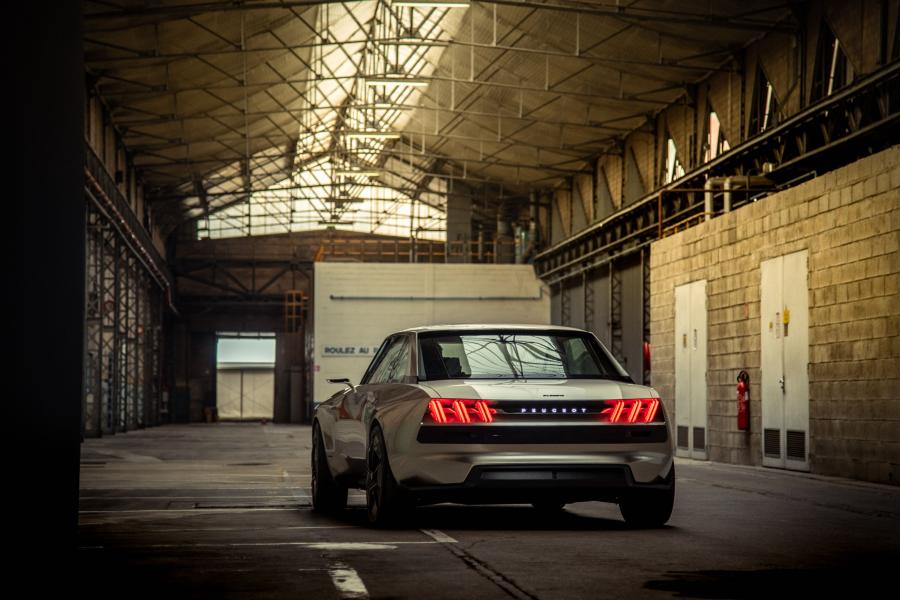  Peugeot e-Legend Concept 2018 года  (фото 16 из 85)